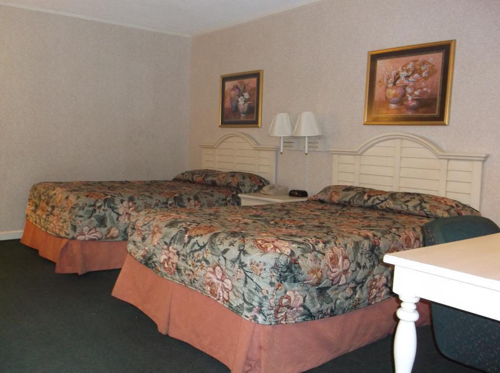 Azalea Inn & Suites Município de Município de Wilmington Quarto foto